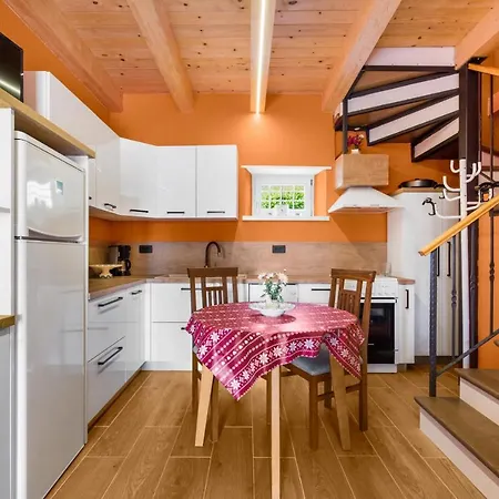 ヴィラ Antonci-18, Pool, 3 Houses, Jacuzzi, Private Territory Antonci