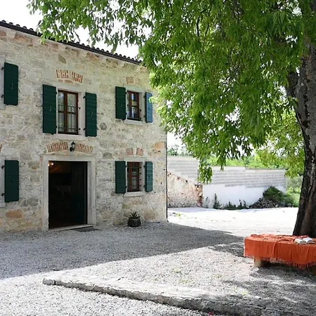 Antonci-18, Pool, 3 Houses, Jacuzzi, Private Territory Villa *