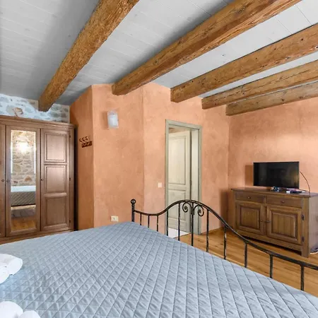 Antonci-18, Pool, 3 Houses, Jacuzzi, Private Territory