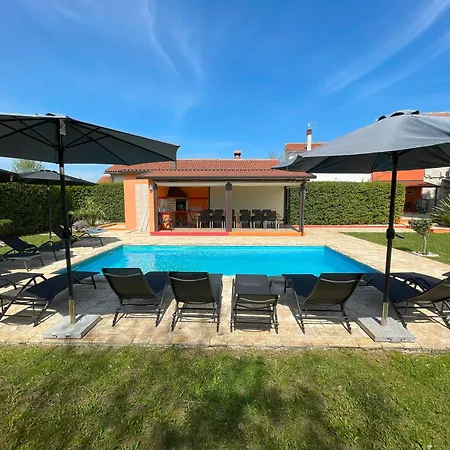 Villa Antonci-18, Pool, 3 Houses, Jacuzzi, Private Territory *