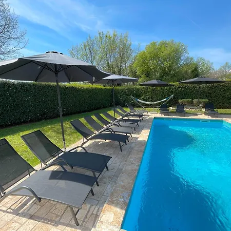 Antonci-18, Pool, 3 Houses, Jacuzzi, Private Territory Villa *